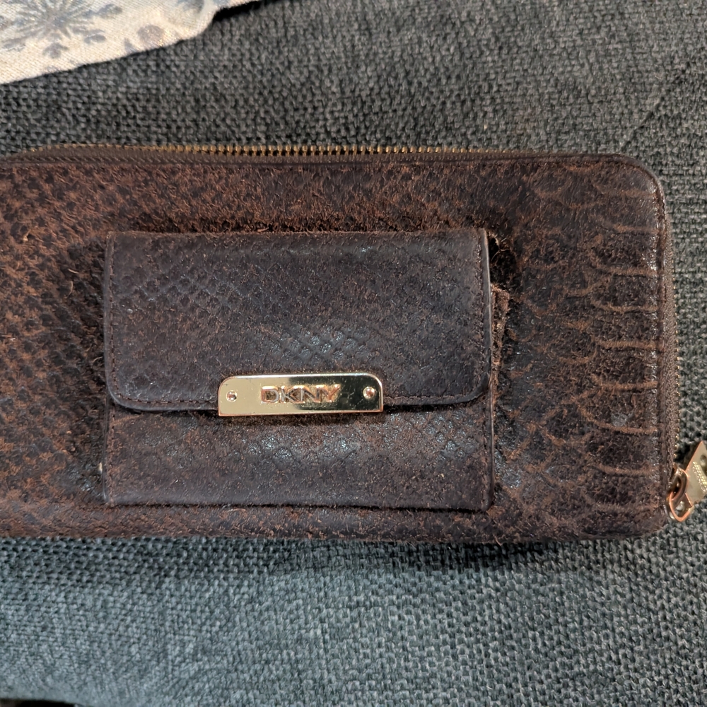 DKNY Dark Textured Wallet